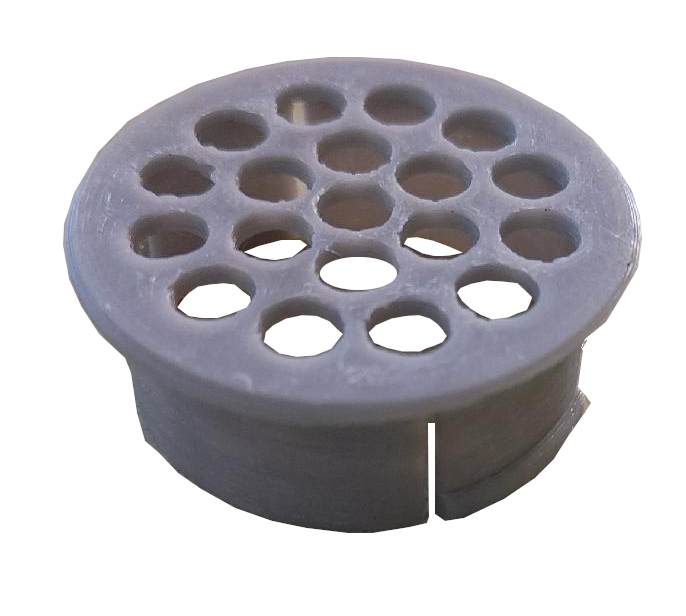 Easy-clean tub strainer top view